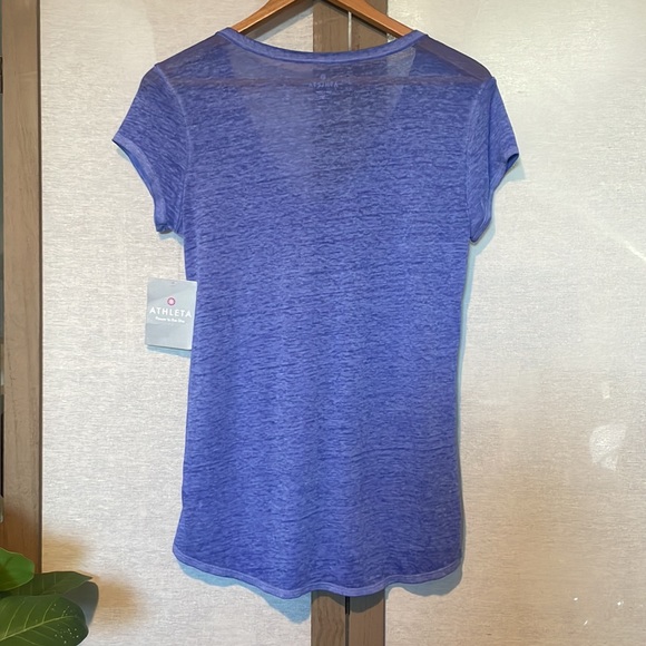 NWT Athleta Easy V Sugar Wash Tee - Picture 3 of 6